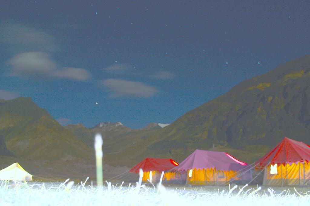 Himalayan Routes Camp Sarchu Hotel Sir Bhum Chun Exterior photo